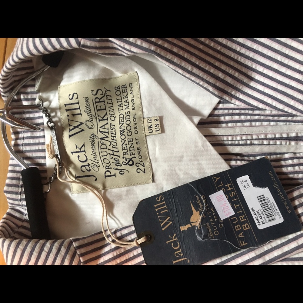 Blazer - Picture 2 of 2