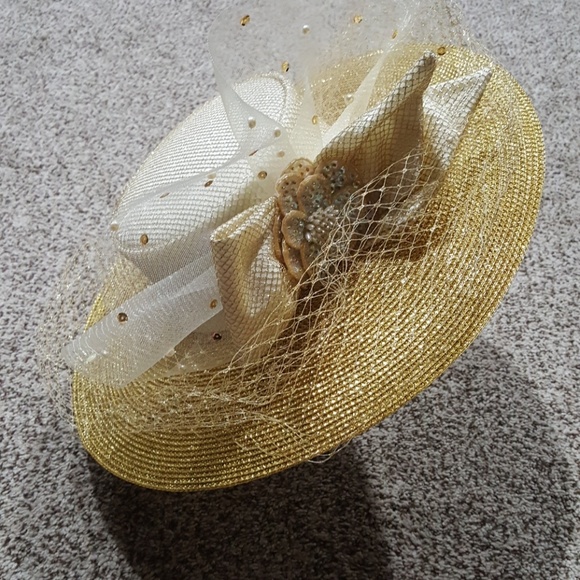 Metallic Gold Hat with Bow - Picture 2 of 4