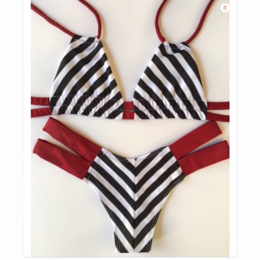 Bikini set brand new never worn size small/medium
