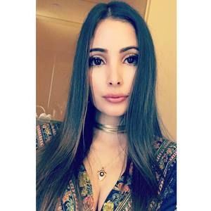 Meet your Posher, Kaci