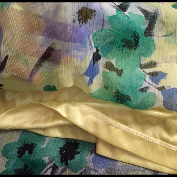 Very Cute One Nude Shoulder Summer Mini Dress. - Picture 4 of 6