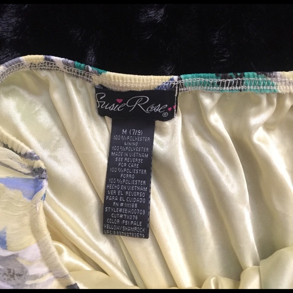 Very Cute One Nude Shoulder Summer Mini Dress. - Picture 5 of 6