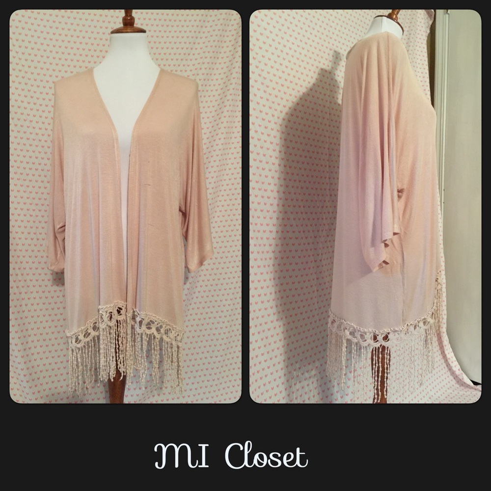 Tan kimono with lace