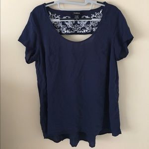 Torrid size 00 decorative blue shirt!