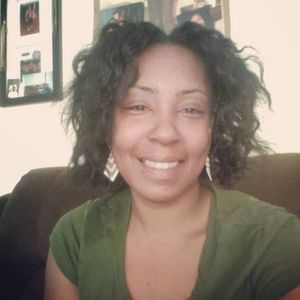 Meet your Posher, Queen-yvette