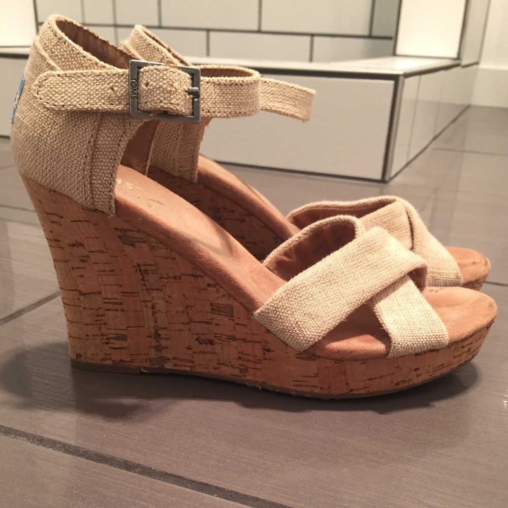 TOMS Natural Fabric Cork Wedges Sz 7.5 Great Cond.