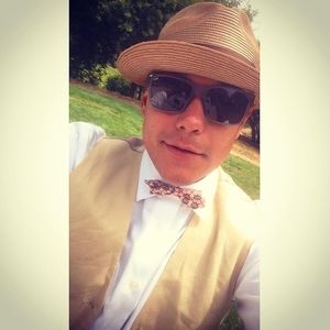 Meet your Posher, Todd