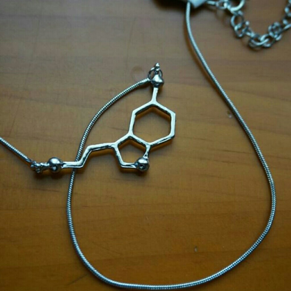 ☺Necklace Happy Hormone☺ Unisex