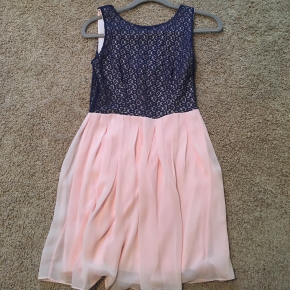 Dress - Picture 1 of 2