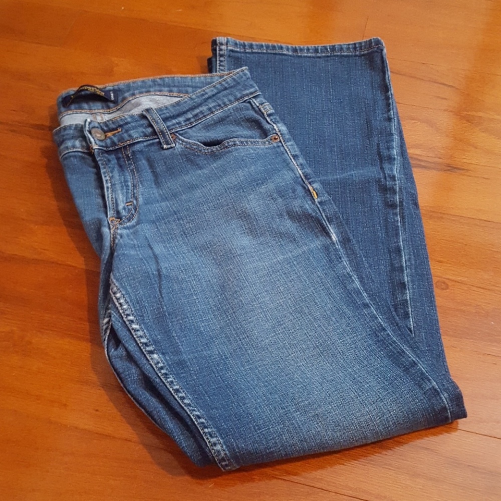 Levis 524 Jeans