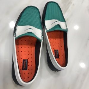 Rubber and water proof fabric SWIMS shoes