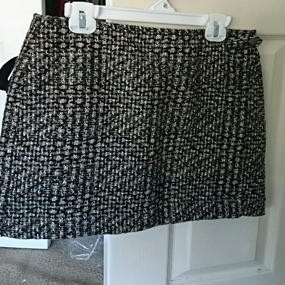 Tweed Office Skirt - Picture 2 of 4