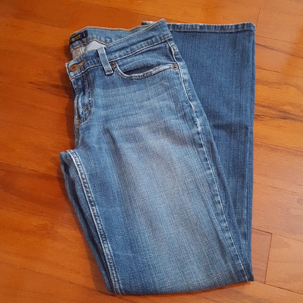 Levi's 524 Jeans