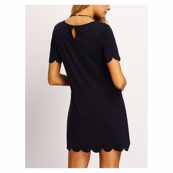 ❗️Black Short Sleeve Scallops Shift Dress - Picture 3 of 7