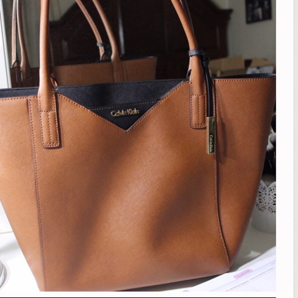Calvin Kien Purse