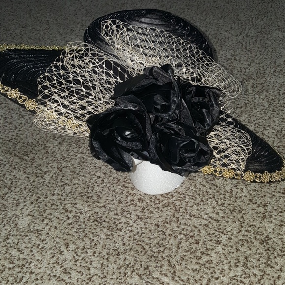 Black Mesh Gold Trim/Navy Blue Mesh Gold Trim - Picture 2 of 8