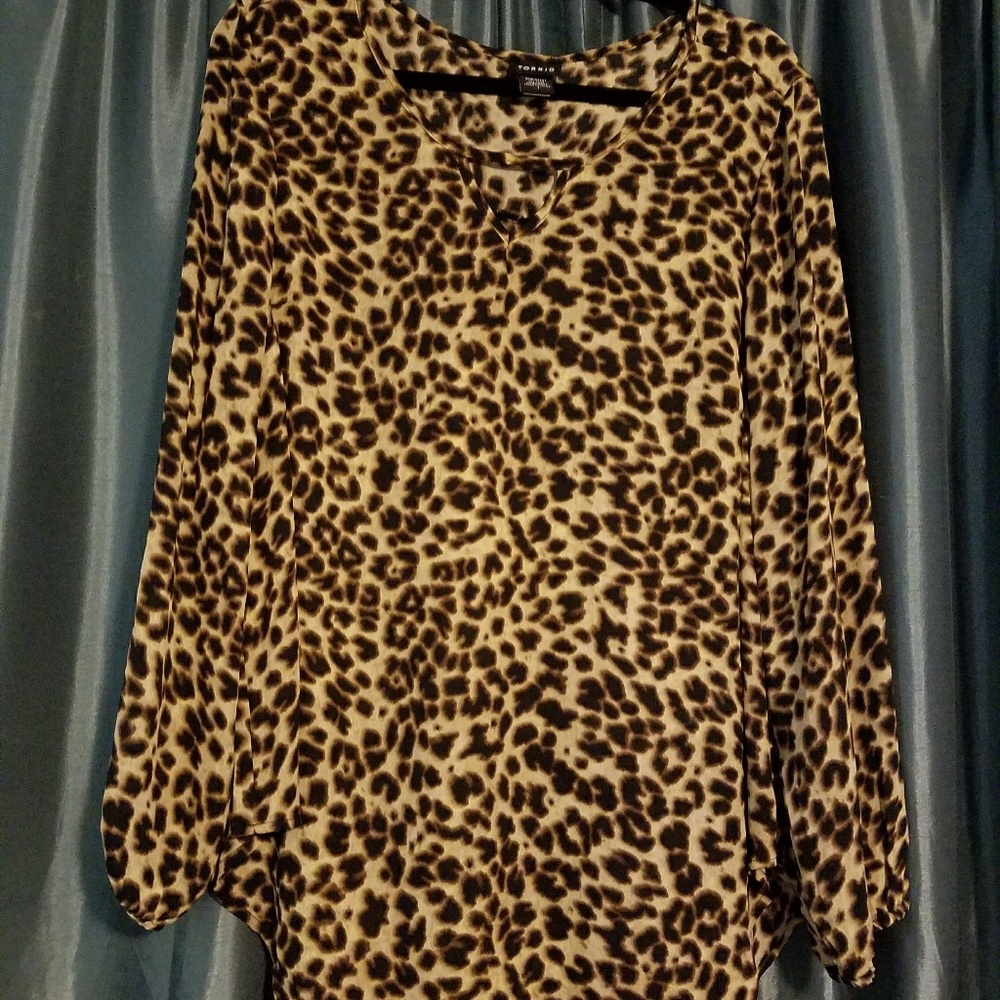 Leopard Print 3/4 sleeve blouse