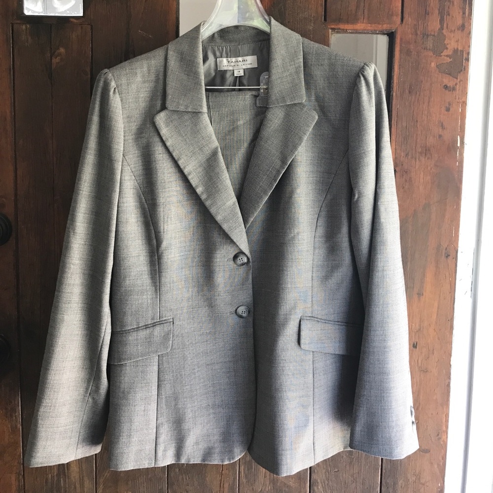 Tahari Two Piece Suit