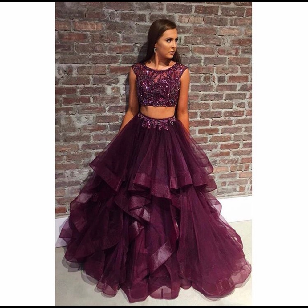 Prom/Banquet Dress - Picture 1 of 5