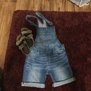 ABERCROMBIE JEAN OVERALLS SHORTERALLS