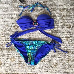 Cute bandeau bikini