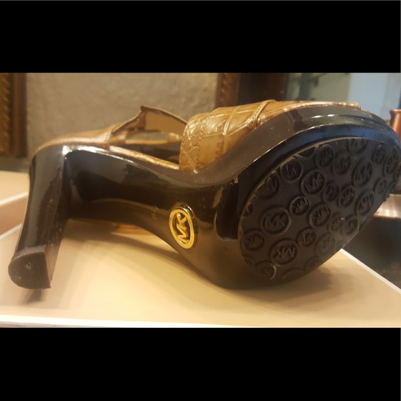 Dark Sand /Tan Python MICHAEL KORS size 7 - Picture 3 of 4