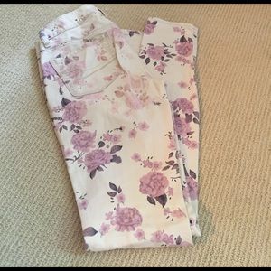 😻 AEO Long Fit Floral Stretch Skinny Jeans