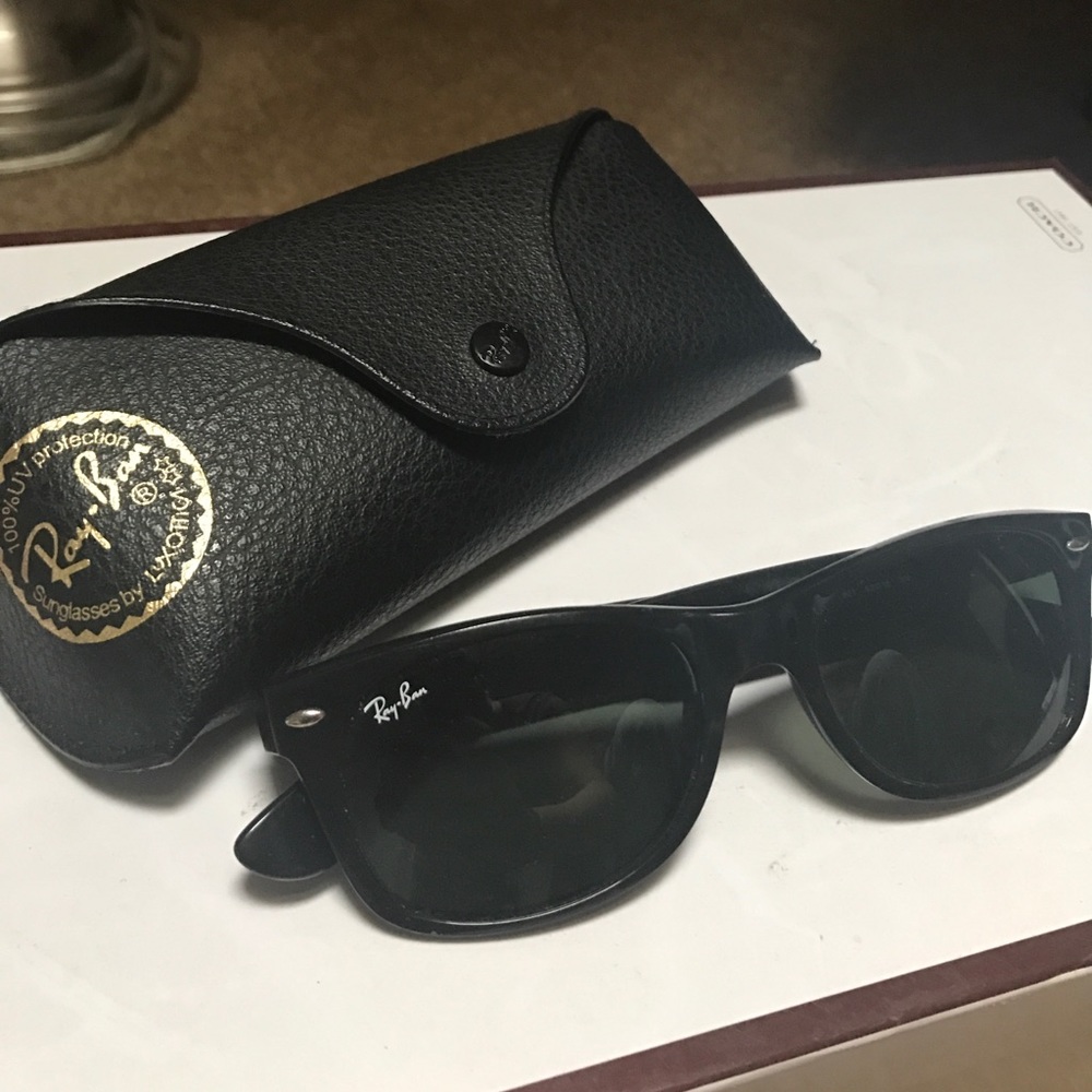 Ray Ban New Wayfarer Sunglasses