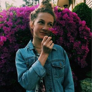 Meet your Posher, Joyce