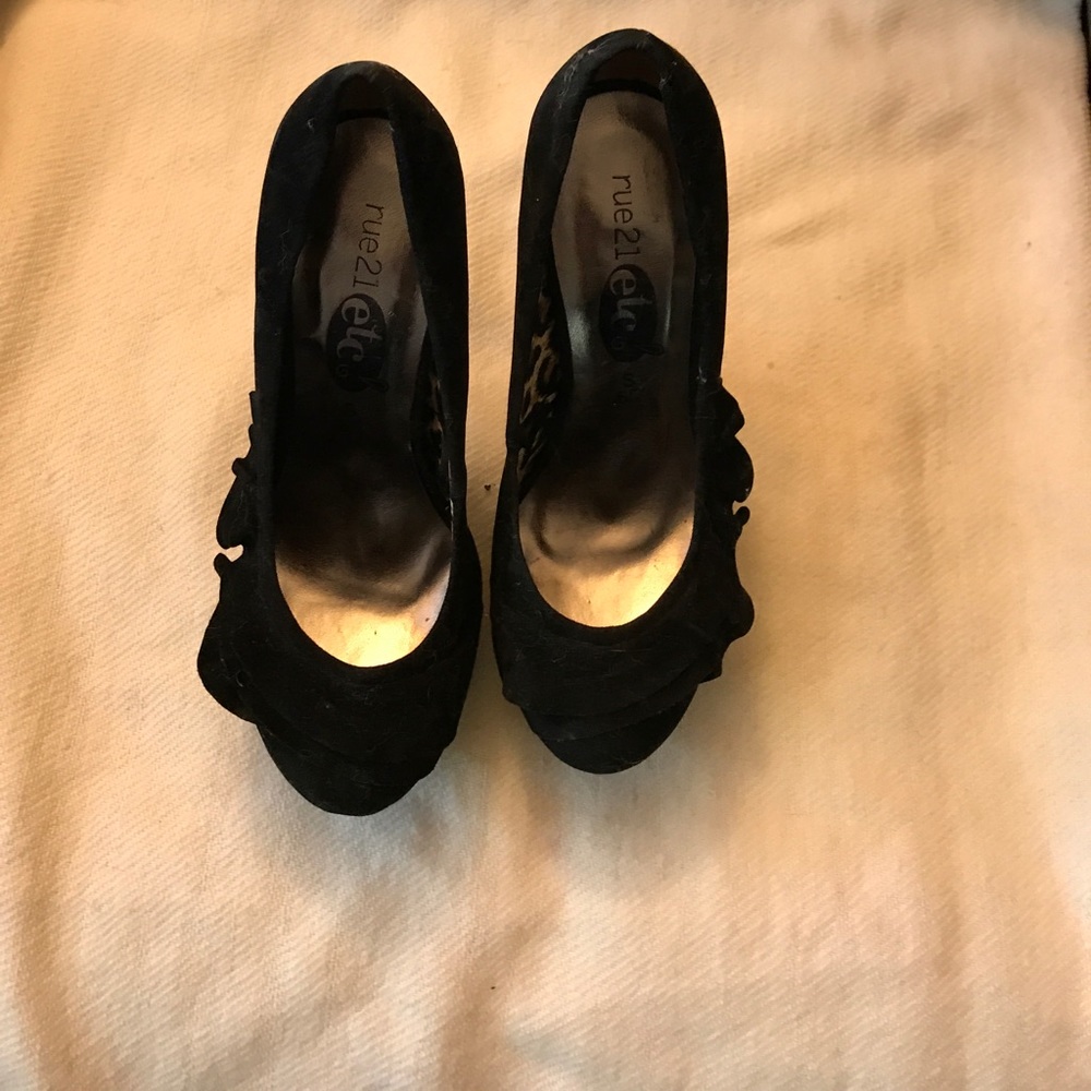 Black side ruffle heels from Rue21