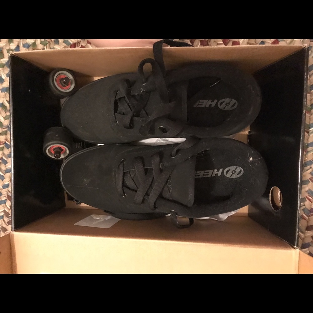 Black Heelys! Size 7 Women's