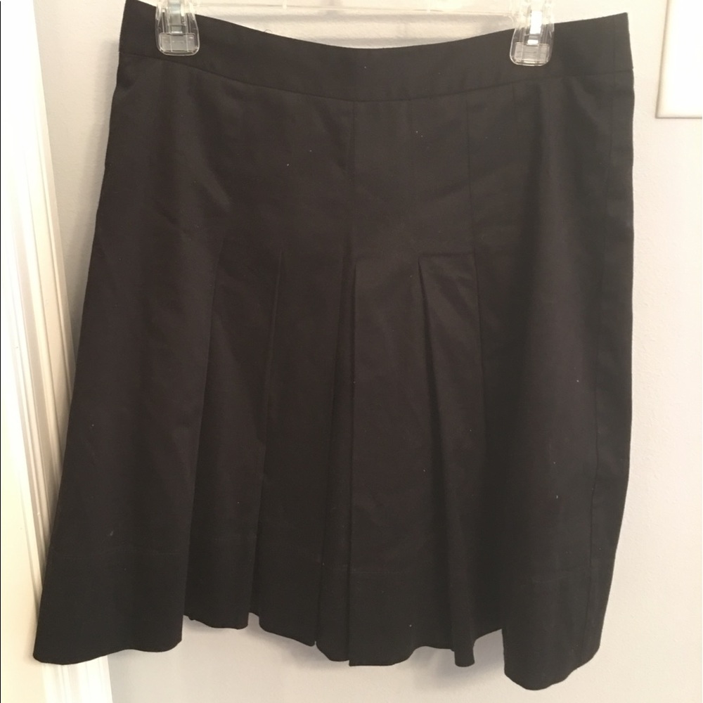 Pleated skirt. So cute!