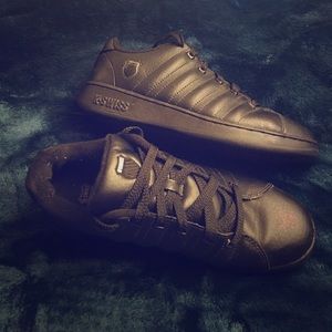 Selling all black K•Swiss