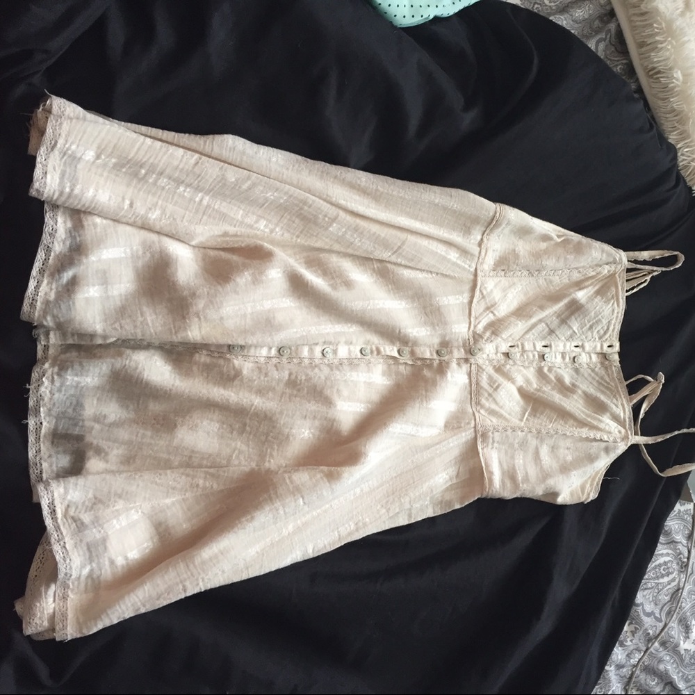 Creme button up country style dress. size L