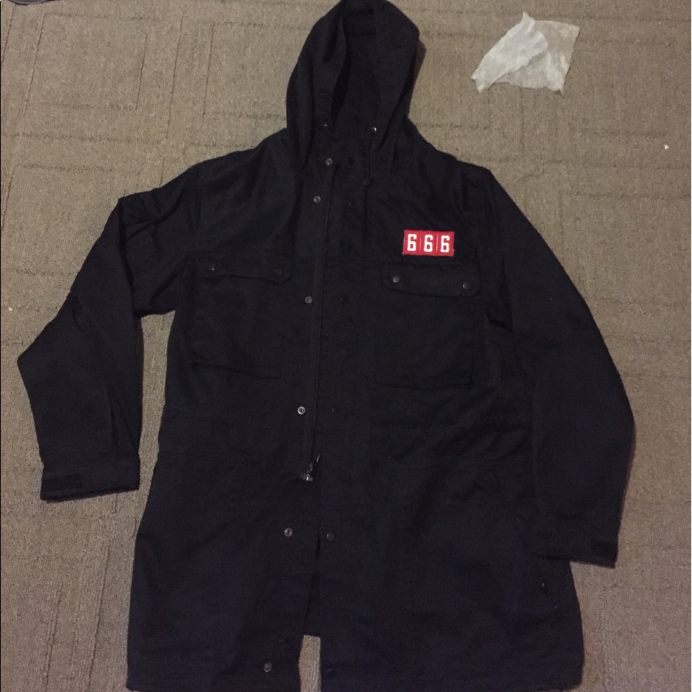 Supreme 666 field parka