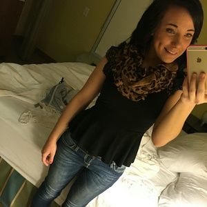 Meet your Posher, Brooke