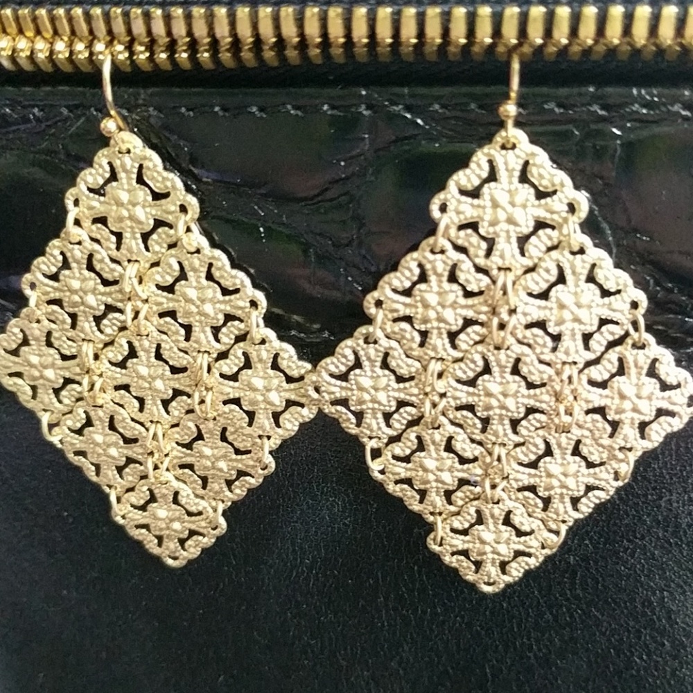 Gold leaf earrings