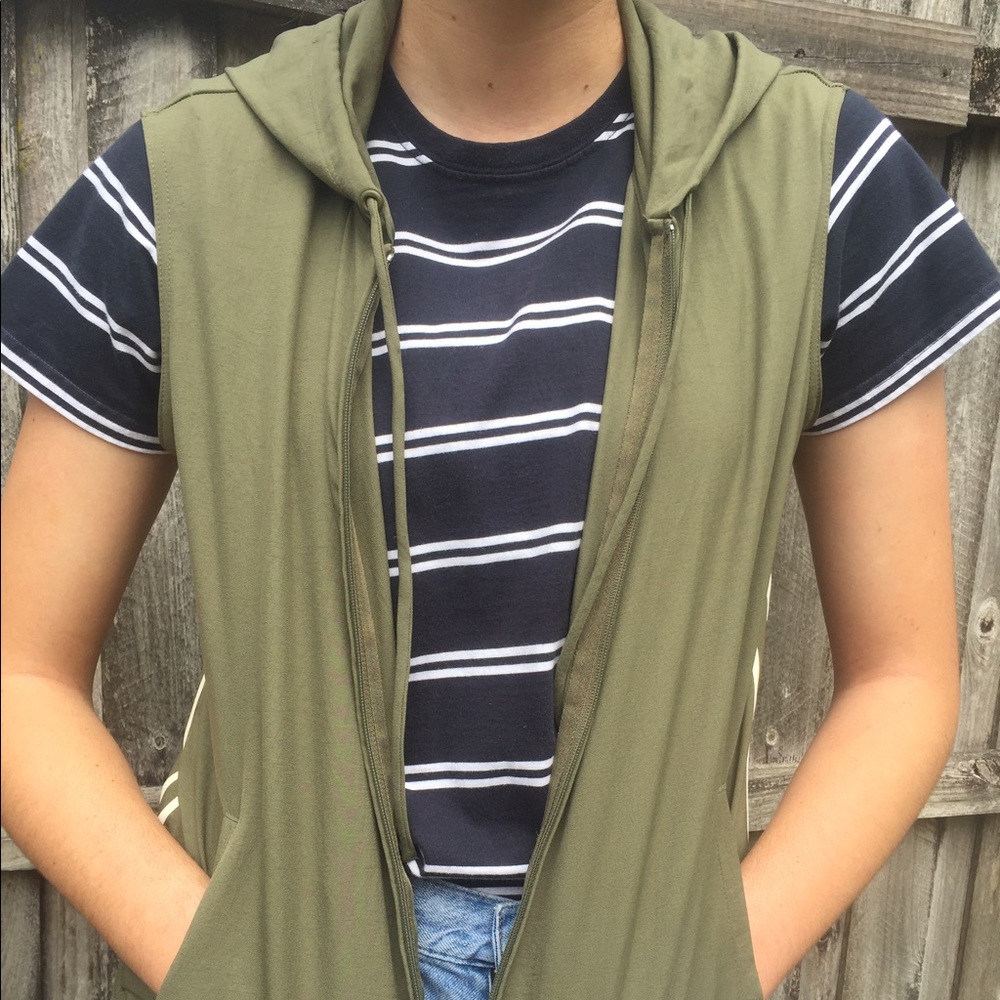 New York & Company vest hoodie