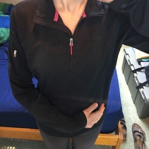 Nike Women's Small Dri-Fit Long Sleeve Quarter Zip