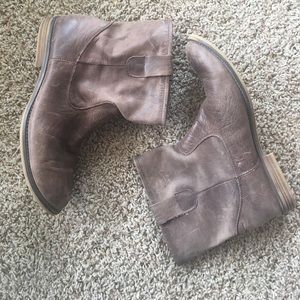 Distressed real leather engineer boots
