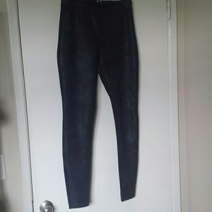 Express Scuba Leggings