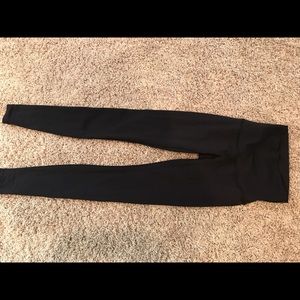 Lululemon wunder under pant size 2