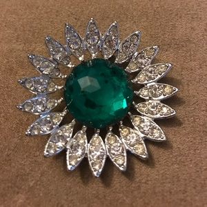 Gorgeous vintage broach.