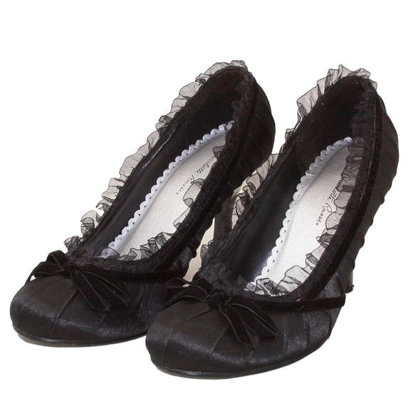 Charlotte Russe - Black Heels - Picture 2 of 3