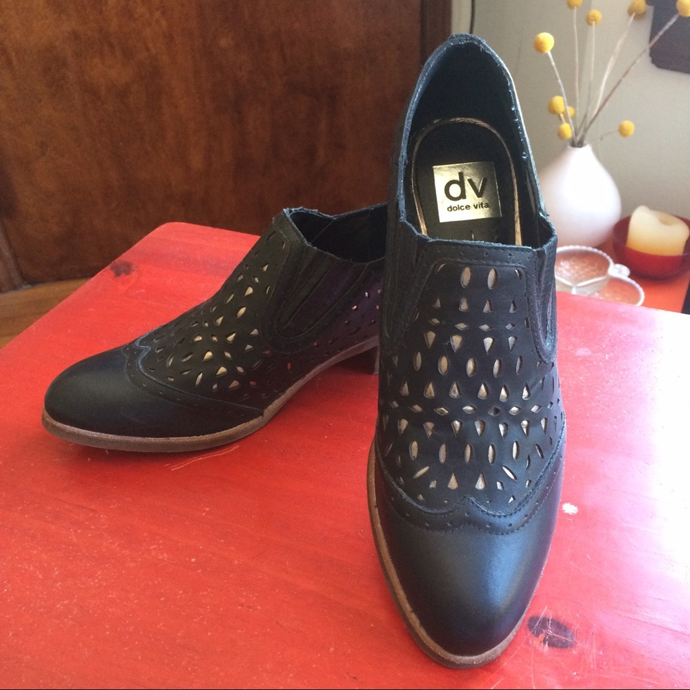 Dolce Vita Cowboy Ankle Booties Shooties