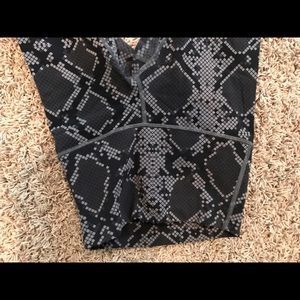 Lululemon wunder under crops