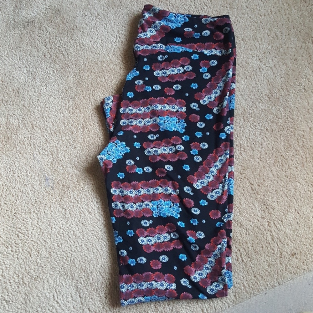 ???? Americana Lularoe TC leggings
