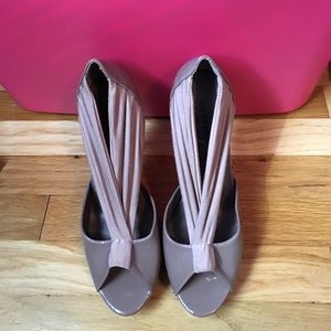 Madden girl purple heels size 9 in good condition