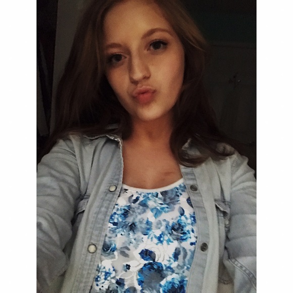 Meet your Posher, Lexi - Picture 1 of 1