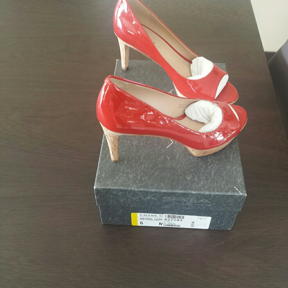 Open toe Coral Red beautiful Pumps